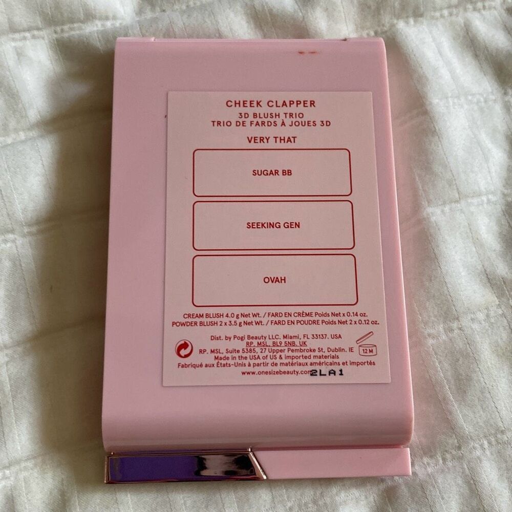 ONE/SIZE Cheek Clapper 3D Blush Trio Very That Cream & Powder Blush Palette - Picture 5 of 5